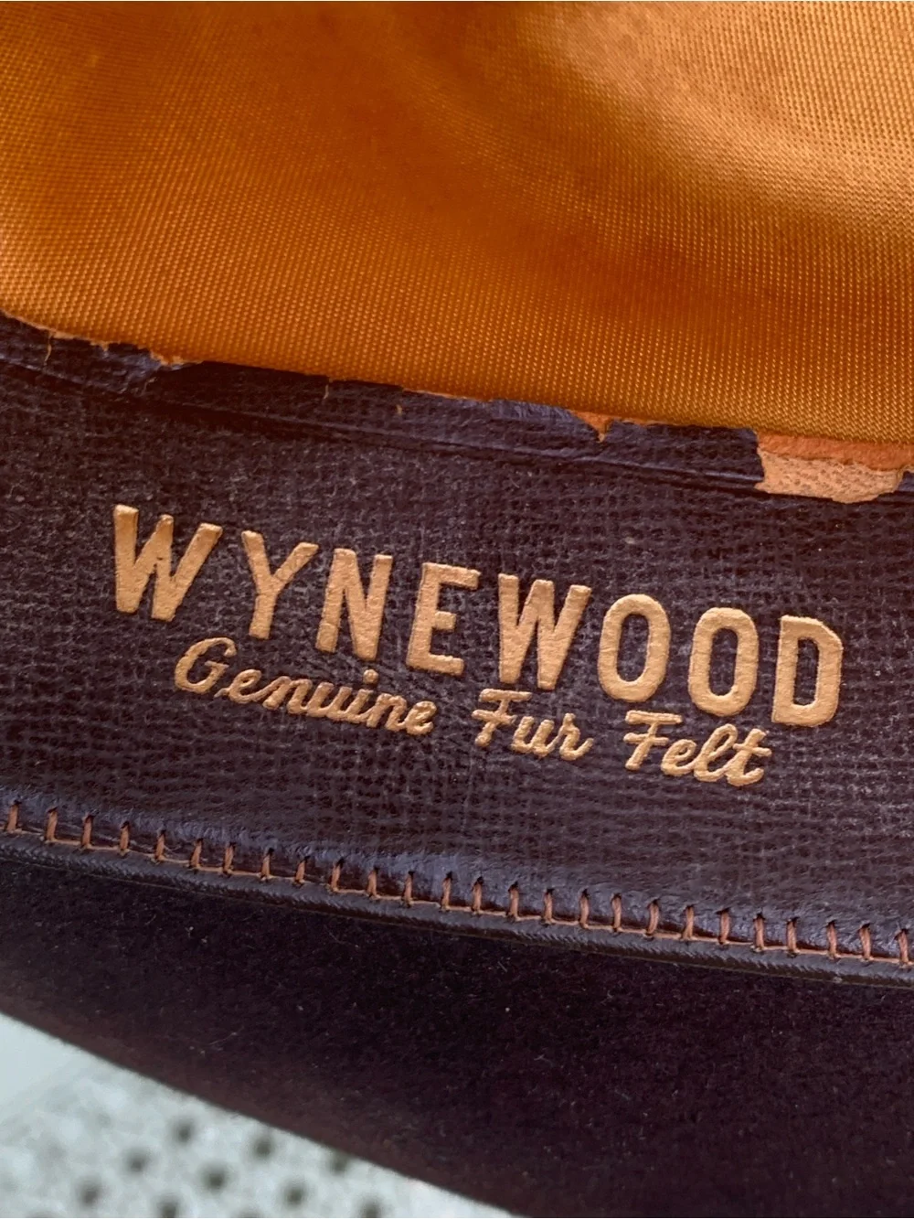 Vintage Classic Fedora Ribbon Band 50s 60s Wynewood Genuine Fur Felt Mens 7 1/8